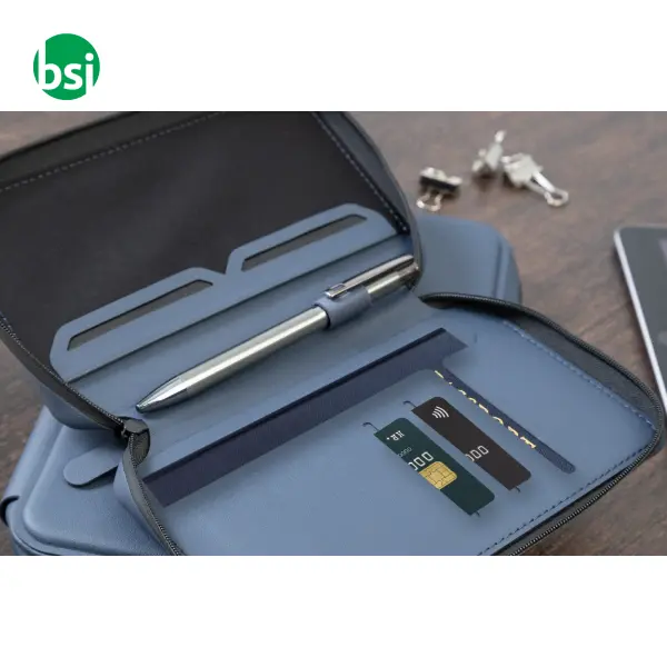 Organizer da viaggio in plastica riciclata PULUX PASS -  9
