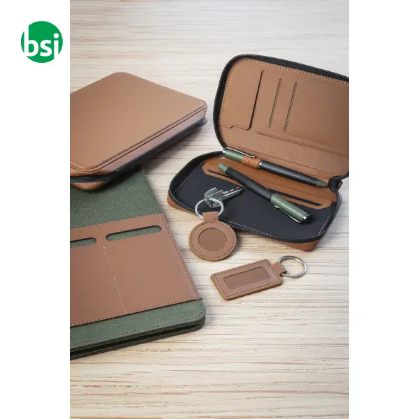 Organizer da viaggio in plastica riciclata PULUX PASS -  18