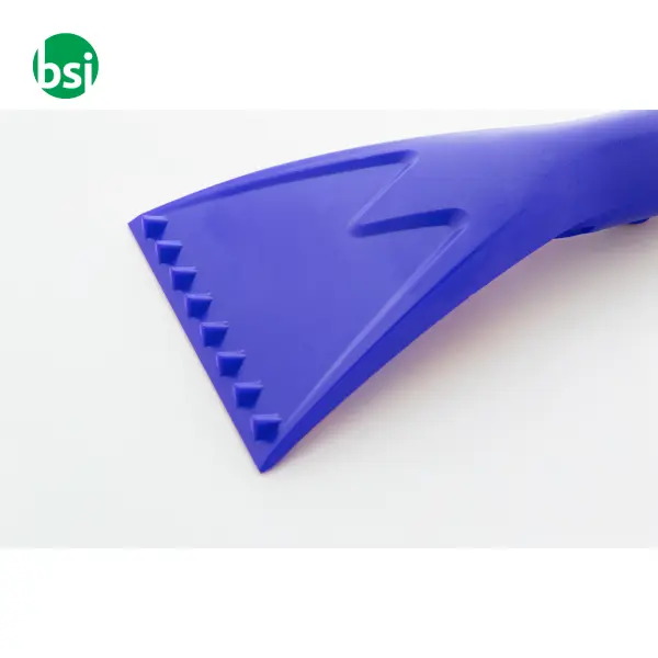 Raschia ghiaccio in plastica riciclata RAMBEK -  10
