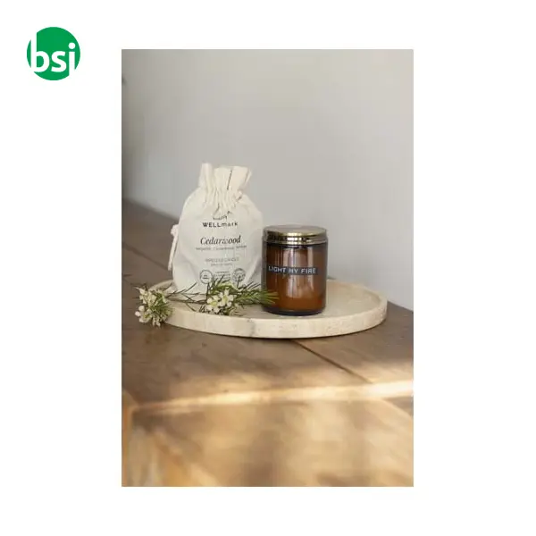 Candela profumata al legno di cedro Wellmark -  4